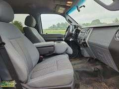 2016  Ford  F 550  S/A  Cab & Chassis