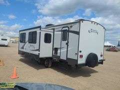 2014 CrossRoads RV Maple Country T/A BP - Michener Allen Auctioneering Ltd