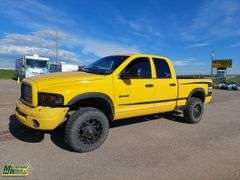 2005  Dodge  Ram 1500  4dr