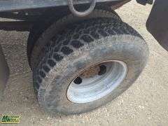 Non-Operable  1996  Ford  F-Super Duty  S/A  Deck Truck