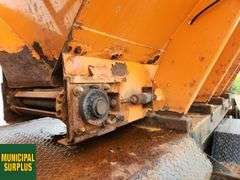 2008  Ford  F-750 Super Duty  S/A  Sander Dump Truck