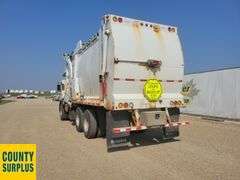 2020  Peterbilt  520  T/A  Refuse Truck
