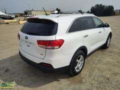 2016  Kia  Sorento AWD  GDI