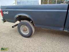 1995  Ford  F-250  2dr XL 4WD 7.3L DSL Standard Cab LB HD