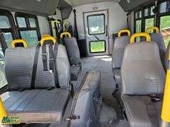 Non-Operable  2005  Ford  E-450  S/A  Passenger  Bus