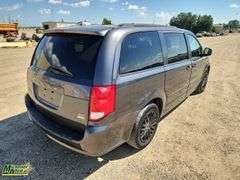 2017  Dodge  Grand Caravan  SXT 4dr Mini-Van