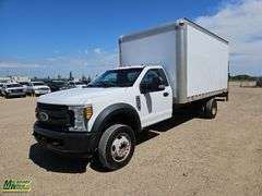 2017  Ford  F-450 Super Duty  S/A  Van Body Truck