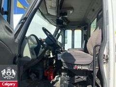 2017  International  WorkStar 7400  T/A  Refuse Truck