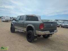 2010  Dodge  Ram 3500  4x4 Laramie 4dr Crew Cab 6.3 ft. SB SRW Pickup