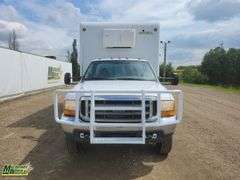 2000  Ford  F-550 Super Duty  S/A  Cube Van