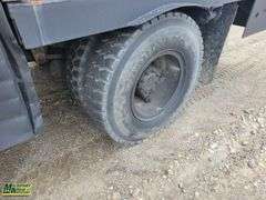 Non-Operable  1987  GMC  TopKick C70  S/A  Service Truck