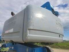 2005  Genie  S65  500  LBS  Boom Lift