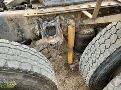 1998  International  9100  T/A  Day Cab Tractor