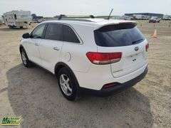 2016  Kia  Sorento AWD  GDI