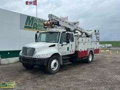 2006  International  DuraStar 4300  S/A  Bucket Truck