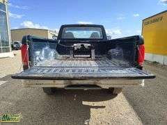 1995  Ford  F-250  2dr XL 4WD 7.3L DSL Standard Cab LB HD