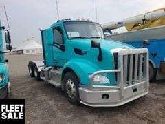 Non-Operable  2018  Peterbilt  .  T/A  Day Cab Tractor