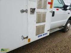 2004  Ford  F-550 Super Duty  S/A  Service Truck
