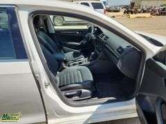 2013  Volkswagen  Passat  TDI SE 4dr Sedan 6A w/ Sunroof and Navigation
