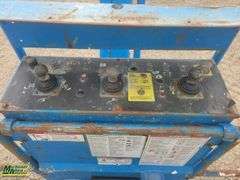 2005  Genie  S65  500  LBS  Boom Lift