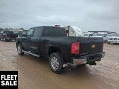2014  Chevrolet  Silverado 2500HD  4x4 LT 4dr Crew Cab SB