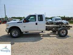 2014  Ford  F-350 Super Duty  S/A  Cab & Chassis