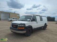 2004  GMC  Savana  3500 3dr Extended Van  152453  KM