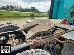 Non-Operable  2019  Peterbilt  579  T/A  Sleeper Tractor