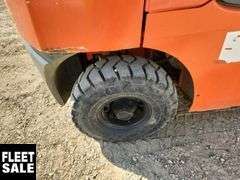 Toyota  7FGU25  3750  LBS  Forklift