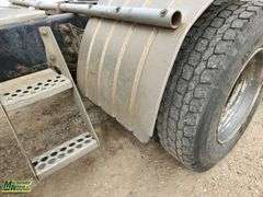 1998  International  9100  T/A  Day Cab Tractor