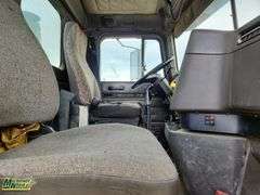 1998  International  9100  T/A  Day Cab Tractor