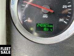 2006  Kenworth  T800  T/A  Wet Kit Day Cab Tractor