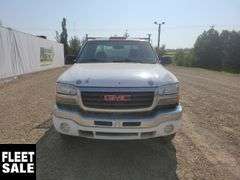 2006  GMC  Sierra 3500  S/A  Deck Truck