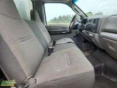 2004  Ford  F-550 Super Duty  S/A  Service Truck