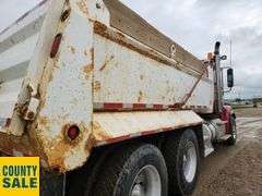 2012  Freightliner  Coronado 122 SD  T/A  Dump Truck