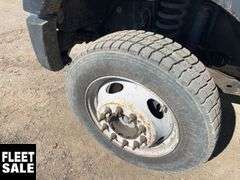 2015  Ford  F-550 Super Duty 4X4  S/A  Deck Truck
