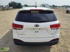 2016  Kia  Sorento AWD  GDI