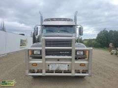 2013  Mack  Pinnacle  Tri  Wet Kit Sleeper Tractor