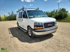 2018  GMC  Savana  Cargo Van