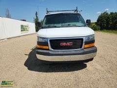 2018  GMC  Savana  Cargo Van