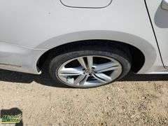 2013  Volkswagen  Passat  TDI SE 4dr Sedan 6A w/ Sunroof and Navigation