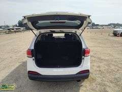 2016  Kia  Sorento AWD  GDI