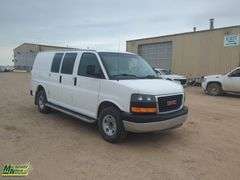 2015  GMC  Savana  Cargo Van