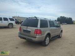 2004  Lincoln  Aviator  AWD Luxury 4dr SUV