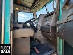 2014  Kenworth  T660  T/A  Day Cab Tractor