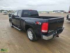 2012  GMC  Sierra 1500 4x4  SLE