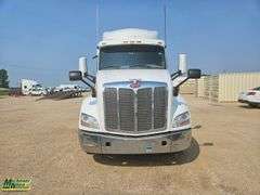 Non-Operable  2019  Peterbilt  579  T/A  Sleeper Tractor