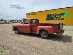 1970  Dodge   D100  2 Door Stepside Pickup