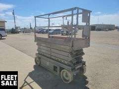 Skyjack  SJ 3226  500  LBS  Scissor Lift