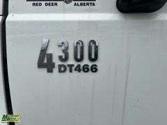 2006  International  DuraStar 4300  S/A  Bucket Truck